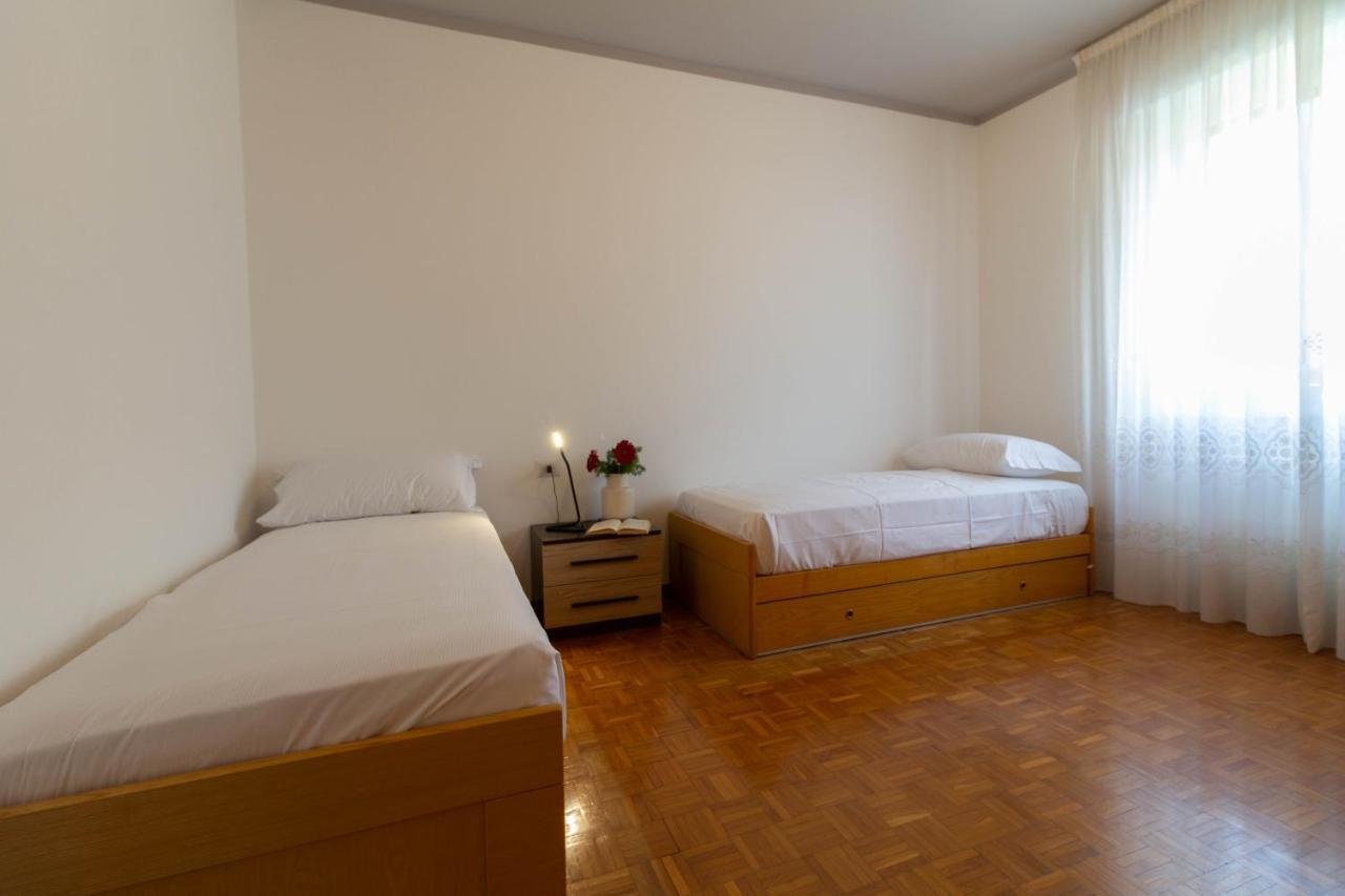 Mamma Ciccia Holiday Home - Casa Imperia Mandello del Lario Kültér fotó