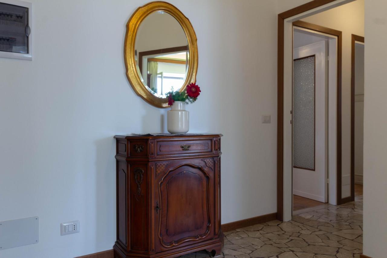 Mamma Ciccia Holiday Home - Casa Imperia Mandello del Lario Kültér fotó