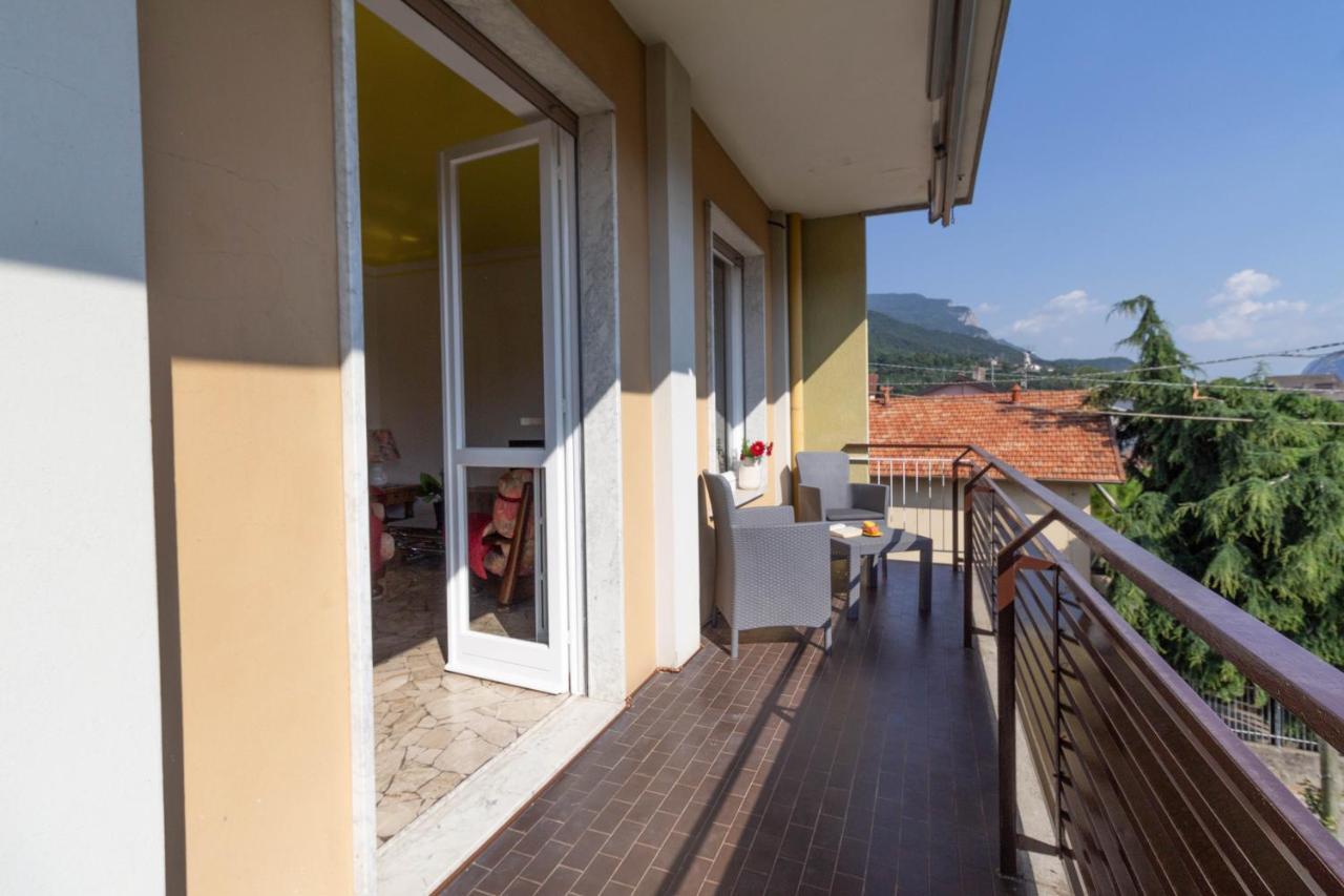 Mamma Ciccia Holiday Home - Casa Imperia Mandello del Lario Kültér fotó