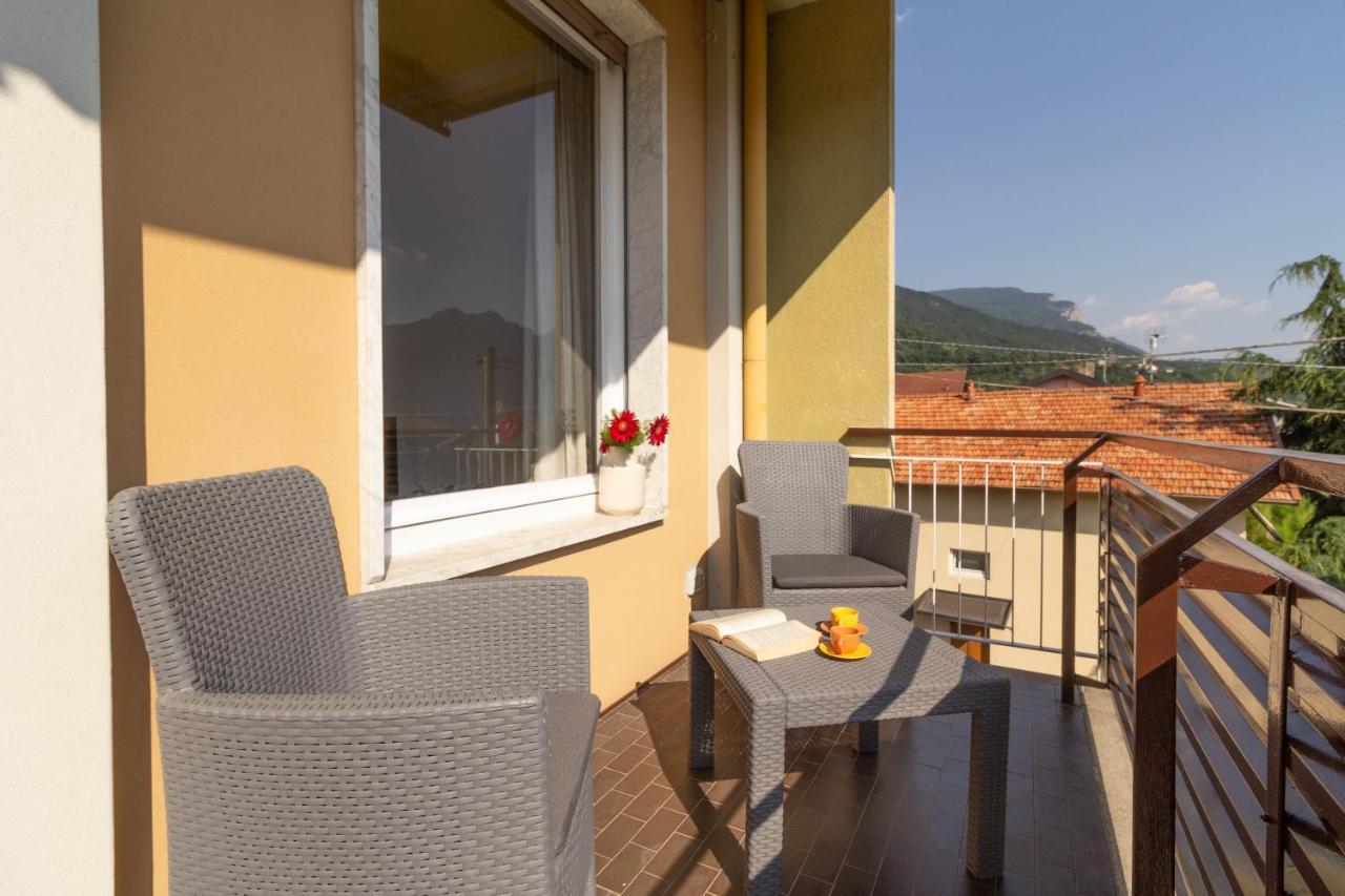 Mamma Ciccia Holiday Home - Casa Imperia Mandello del Lario Kültér fotó